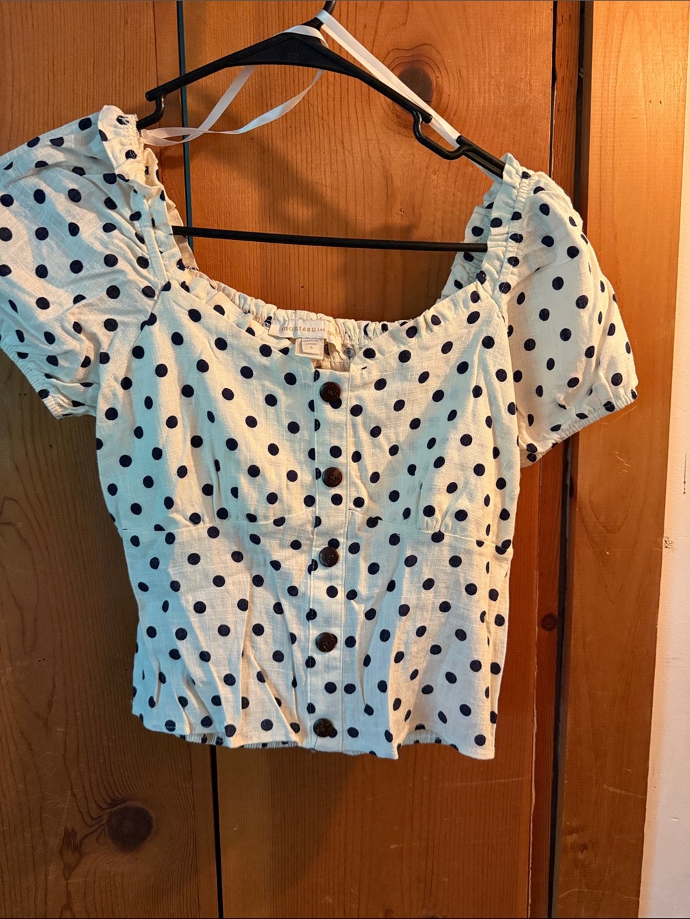 Polka Dot Puff Sleeve Button-Front Crop Top – Navy on White
